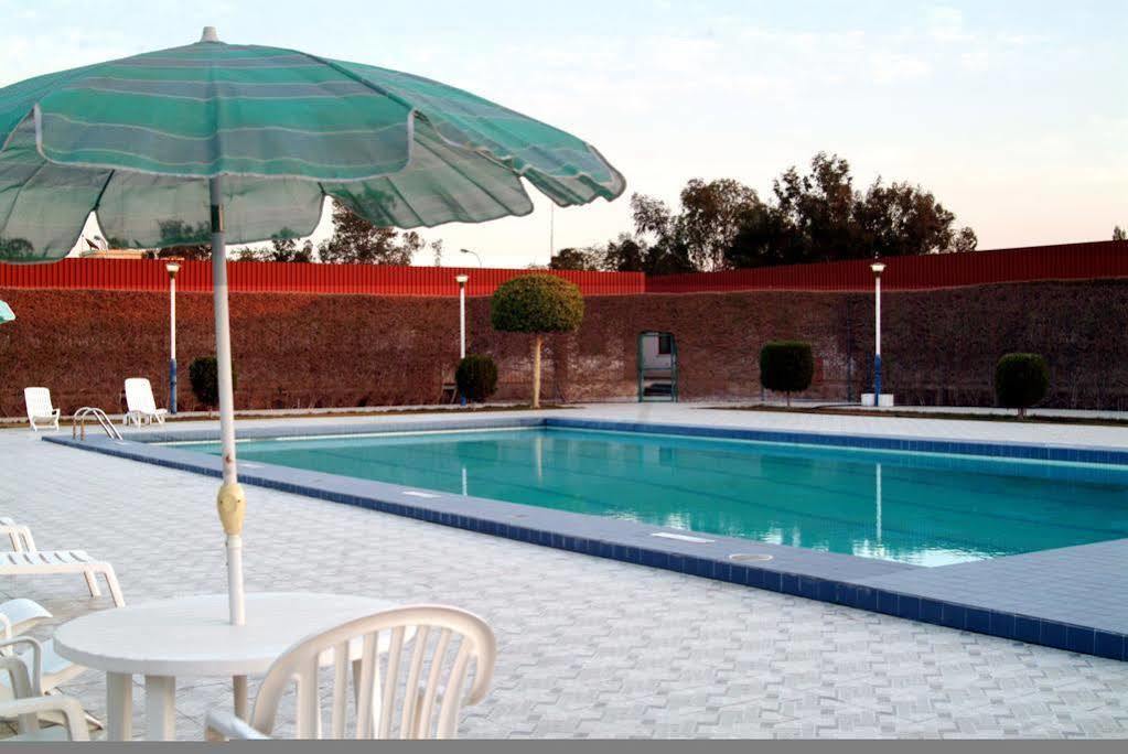 Hotel Dammam Exterior foto